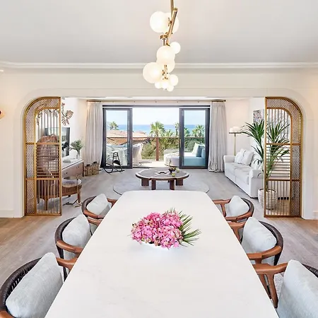Hotel Biblos