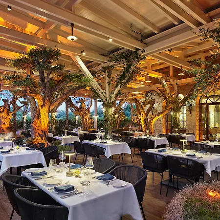 Hotel Biblos 5*