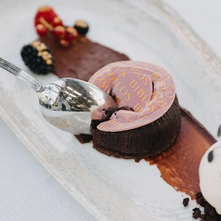 ホテル Biblos アラカティ