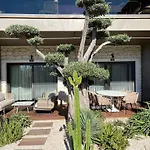 Hotel Biblos