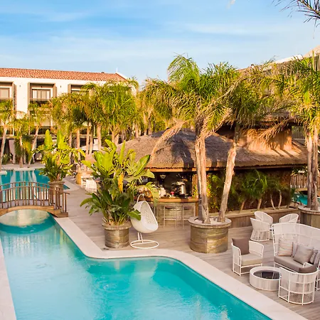 Biblos Hotel