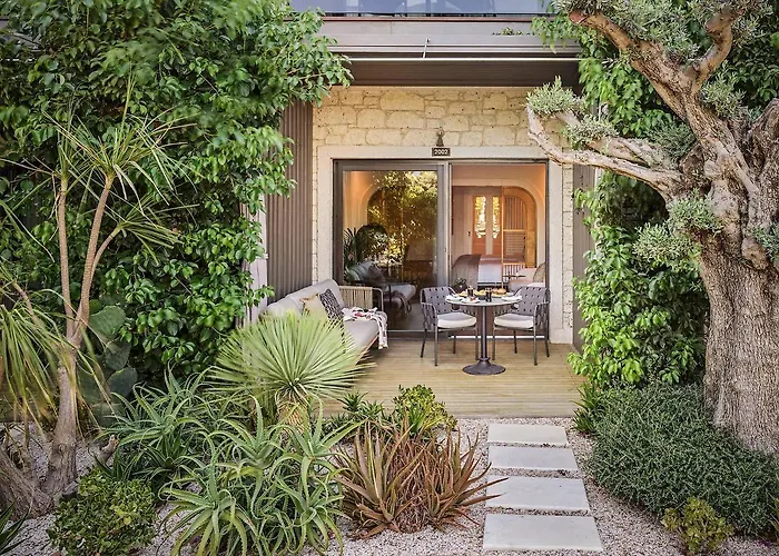 Biblos Отель 5*