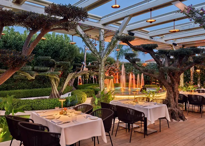 Biblos Отель 5*